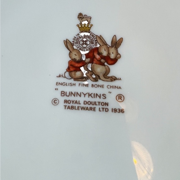 Vintage 1936 Royal Doulton “Bunnykins” English Fine Bone China Tableware Set - Picture 8 of 8